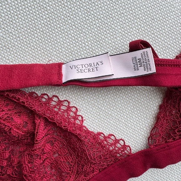 Victoria’s Secret Lace Bralettes (4) Size M - Picture 8 of 9
